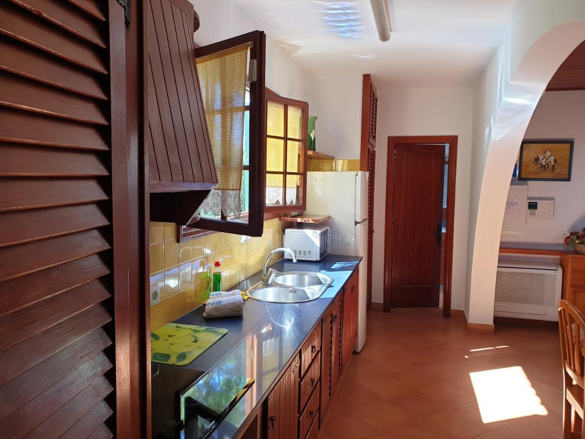 Villa Piscis Cala Blanca  Exterior photo